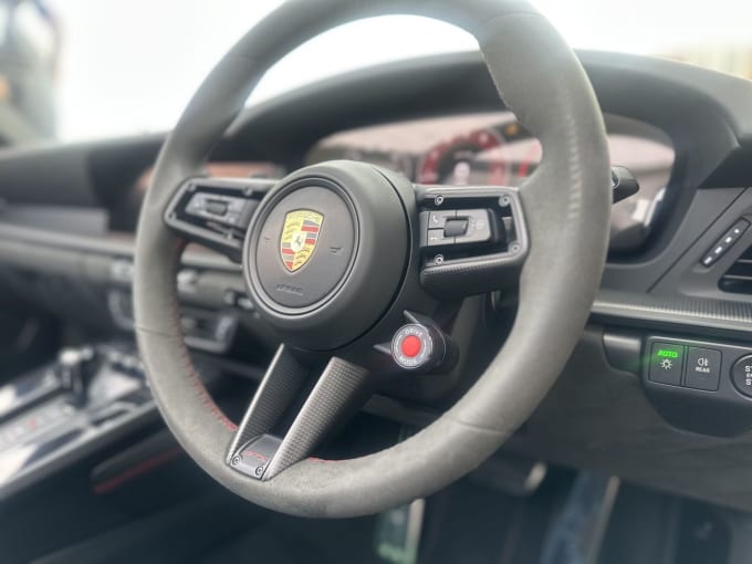 2025 Porsche 911