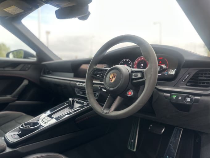 2025 Porsche 911