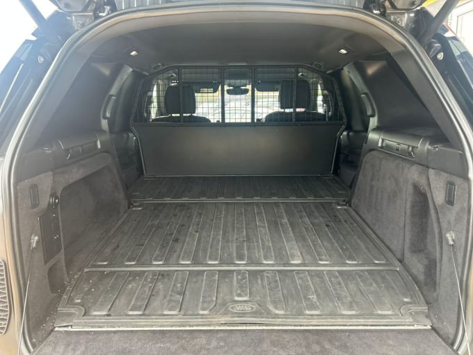 2025 Land Rover Discovery