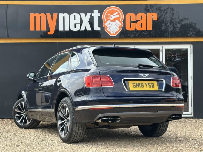 2025 Bentley Bentayga