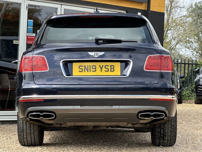 2025 Bentley Bentayga