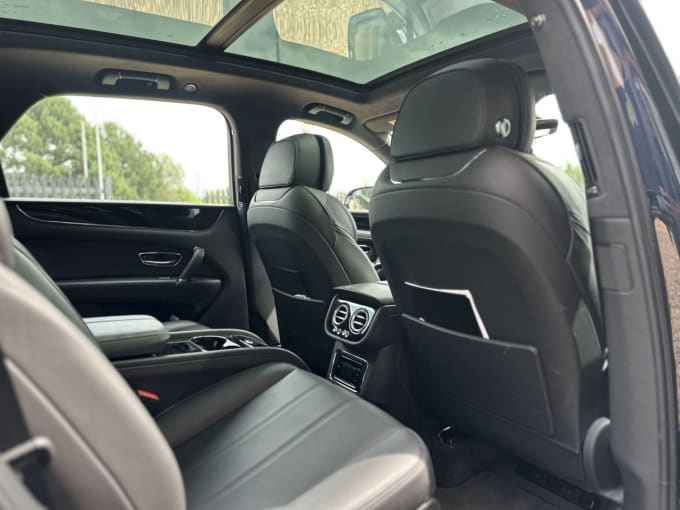 2025 Bentley Bentayga