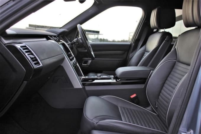 2025 Land Rover Discovery