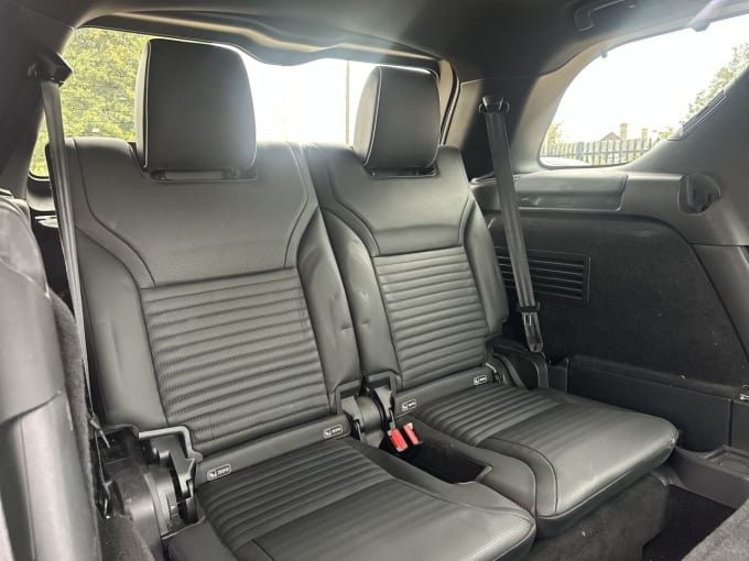 2025 Land Rover Discovery
