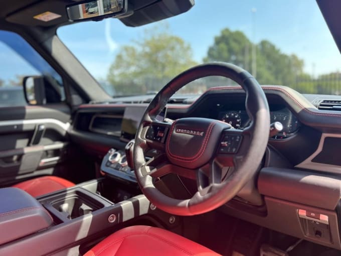 2025 Land Rover Defender