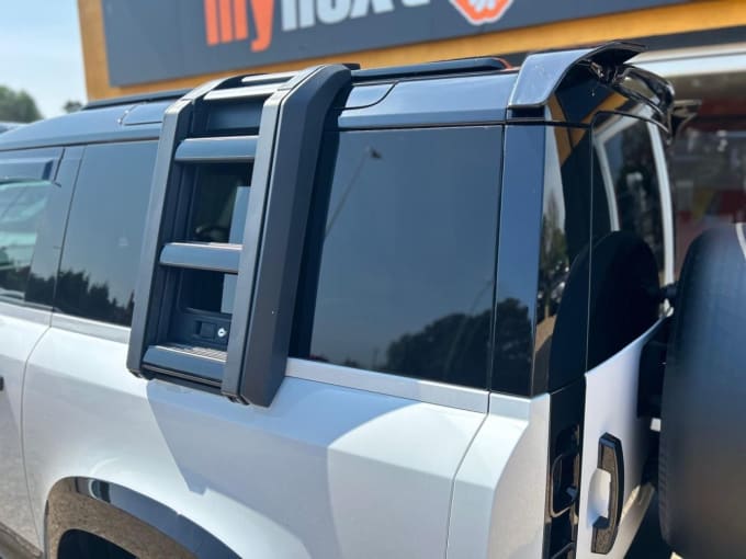 2025 Land Rover Defender