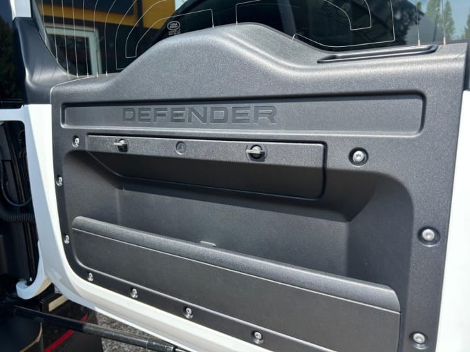 2025 Land Rover Defender