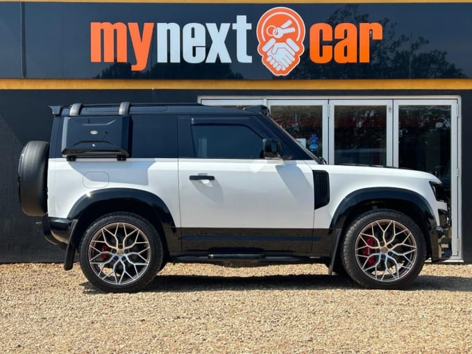 2025 Land Rover Defender