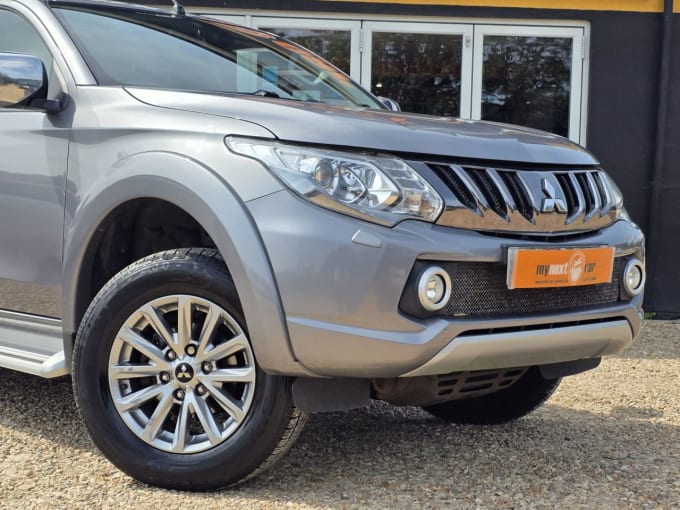 2025 Mitsubishi L200