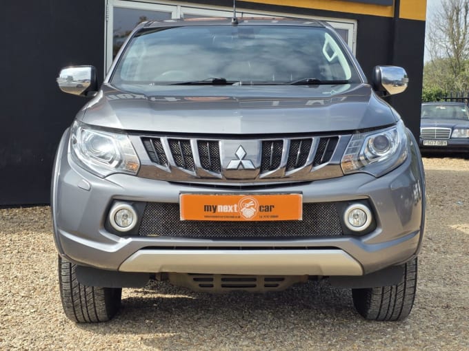 2025 Mitsubishi L200