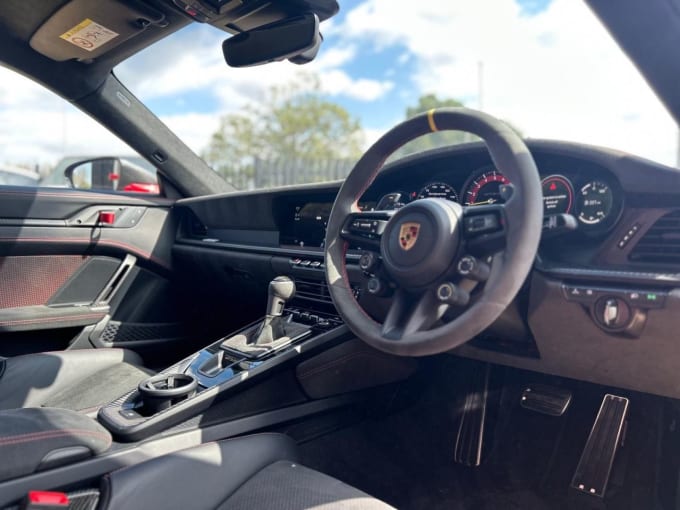 2025 Porsche 911