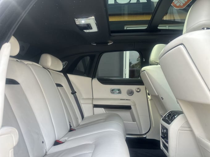 2025 Rolls-royce Ghost