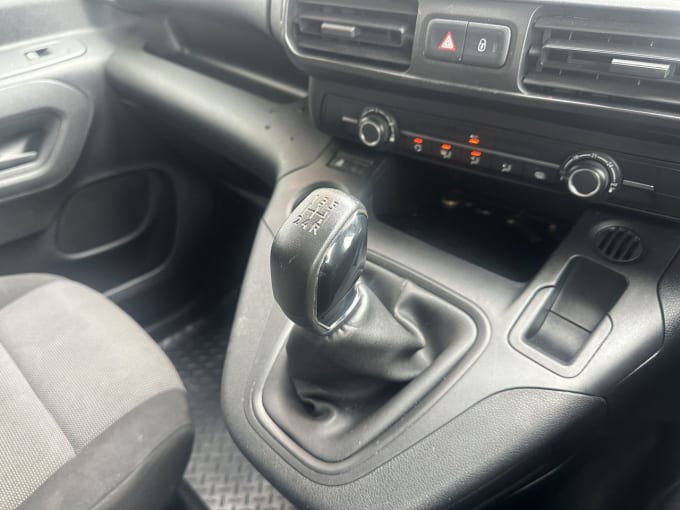2025 Vauxhall Combo