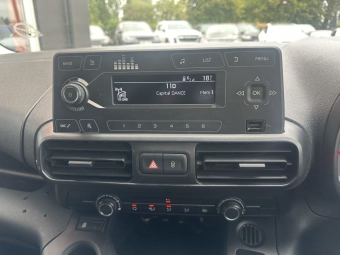 2025 Vauxhall Combo