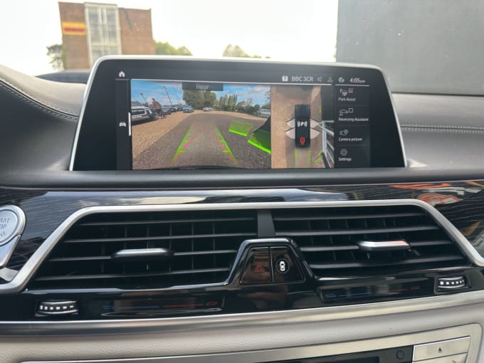 2025 BMW Alpina B7