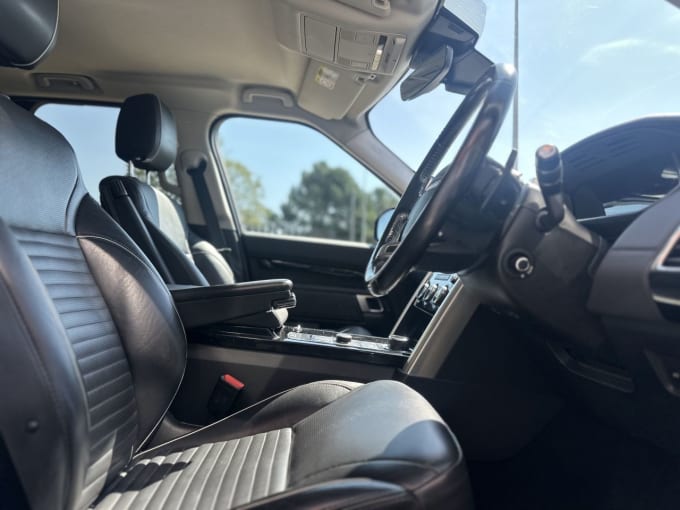 2025 Land Rover Discovery