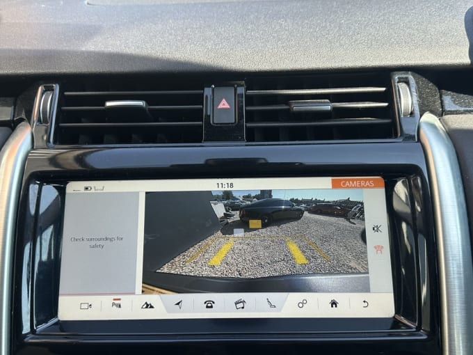 2025 Land Rover Discovery