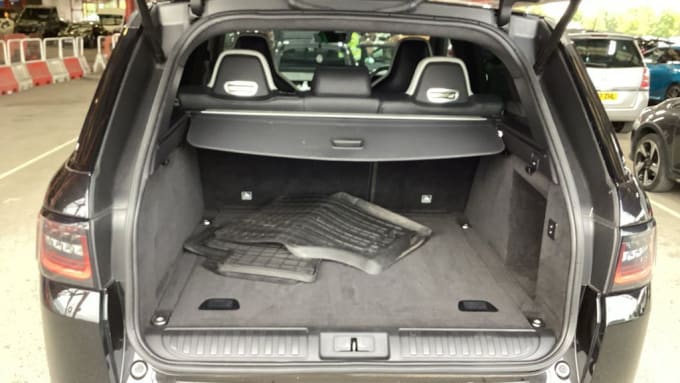 2025 Land Rover Range Rover Sport