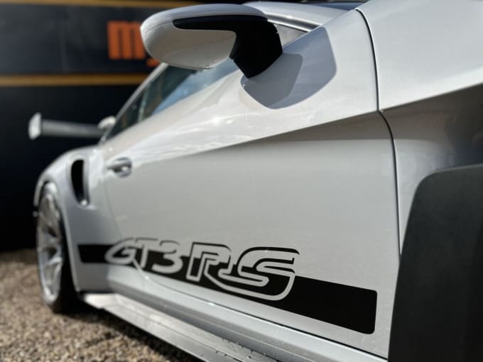 2025 Porsche 911