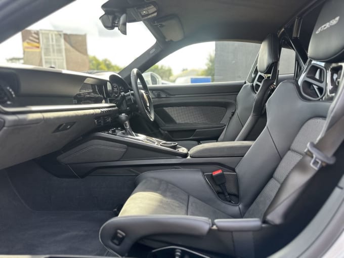 2025 Porsche 911