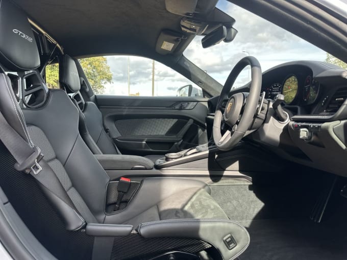 2025 Porsche 911