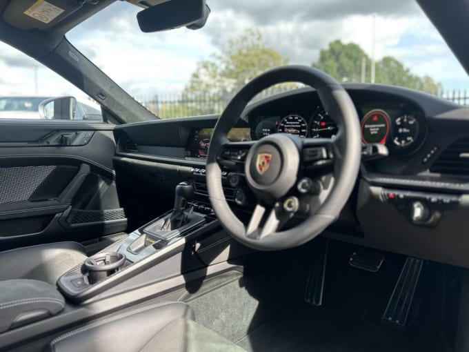 2025 Porsche 911