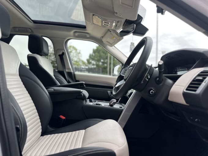 2025 Land Rover Discovery