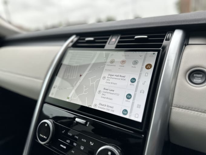 2025 Land Rover Discovery