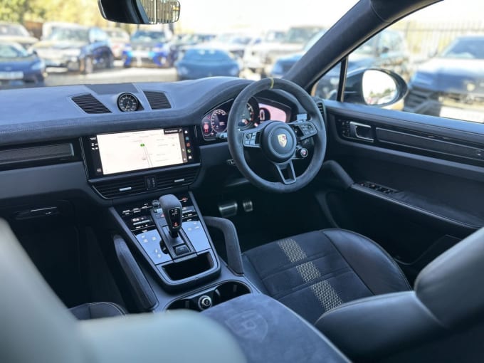 2022 Porsche Cayenne