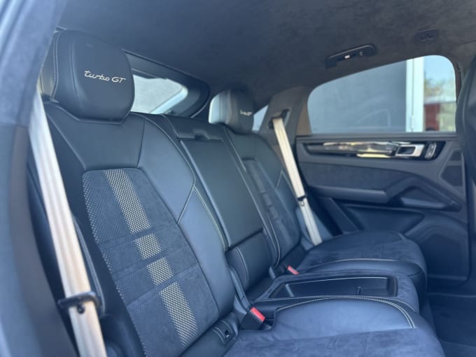2022 Porsche Cayenne
