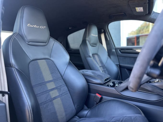 2022 Porsche Cayenne