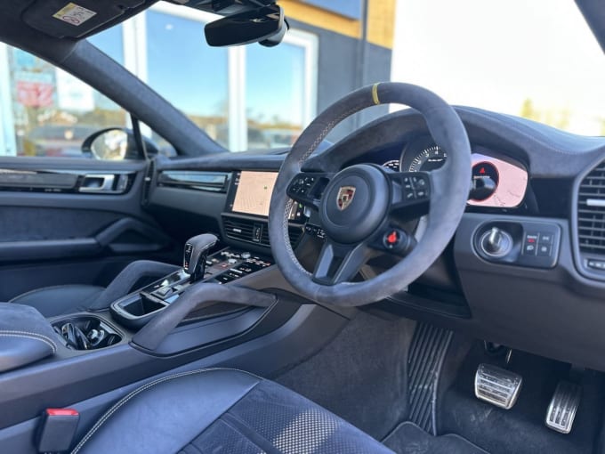 2022 Porsche Cayenne