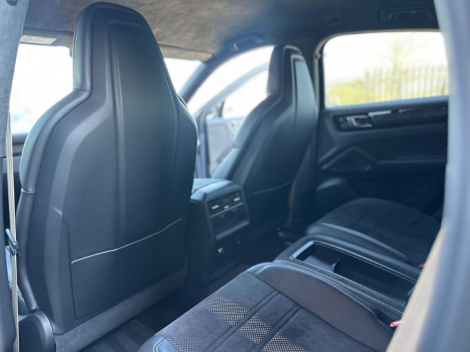 2022 Porsche Cayenne