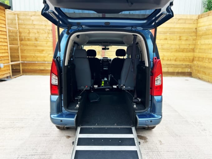 2025 Peugeot Partner Tepee