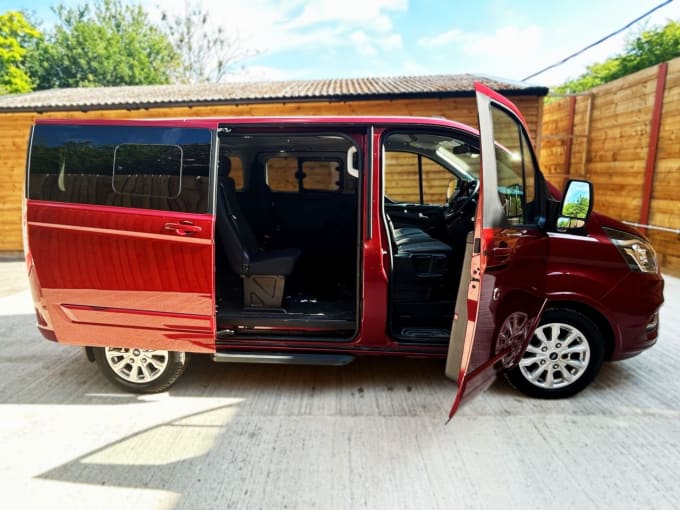 2025 Ford Tourneo Custom