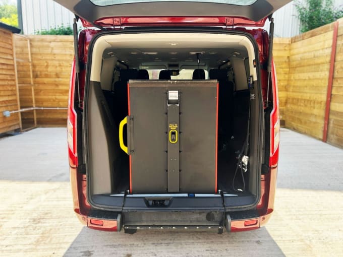 2025 Ford Tourneo Custom