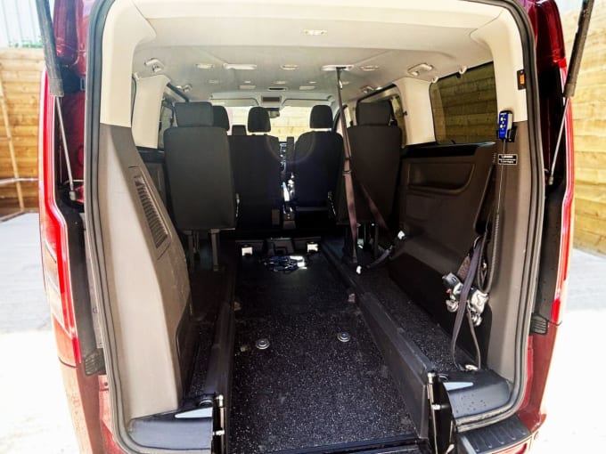 2025 Ford Tourneo Custom
