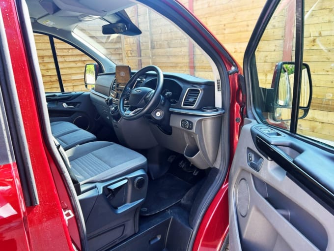 2025 Ford Tourneo Custom