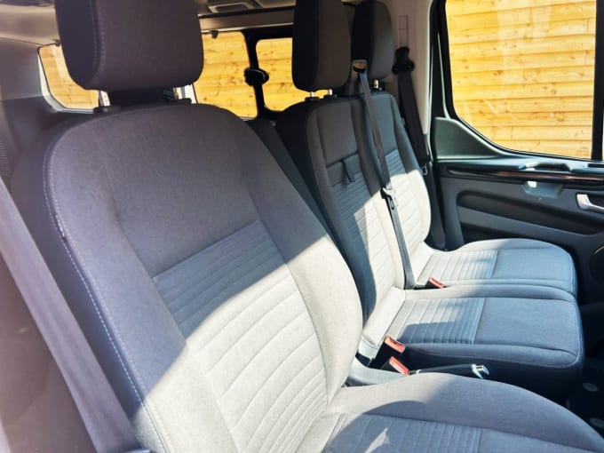 2025 Ford Tourneo Custom