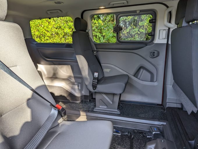 2025 Ford Tourneo Custom