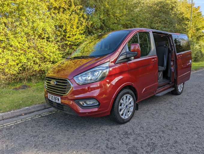 2025 Ford Tourneo Custom