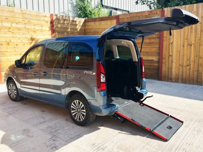 2017 Peugeot Partner