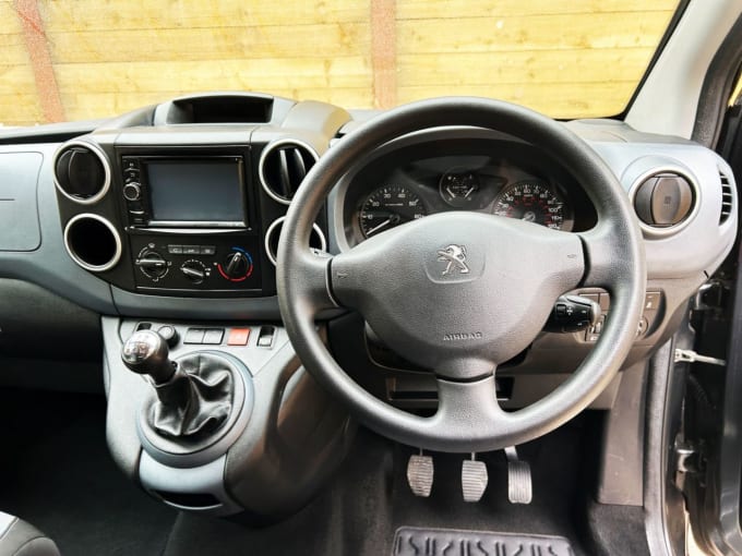 2025 Peugeot Partner Tepee