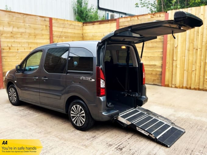 2025 Peugeot Partner Tepee