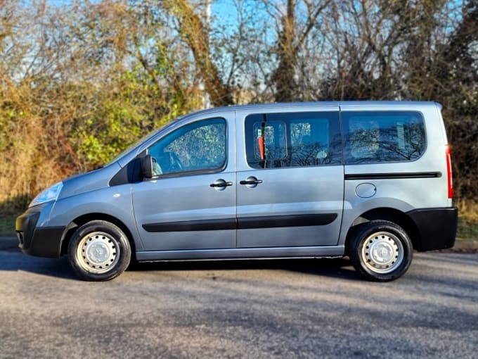2025 Peugeot Expert Tepee