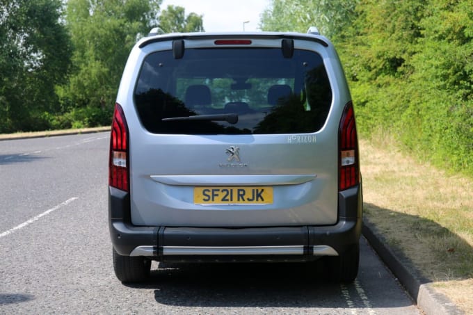2025 Peugeot Rifter
