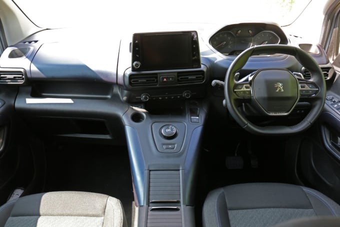 2025 Peugeot Rifter