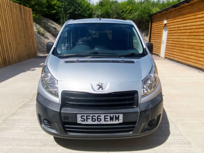 2025 Peugeot Expert Tepee