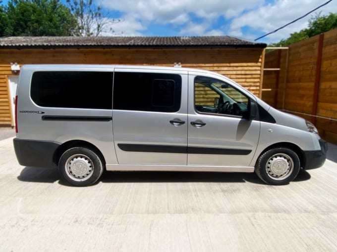 2025 Peugeot Expert Tepee