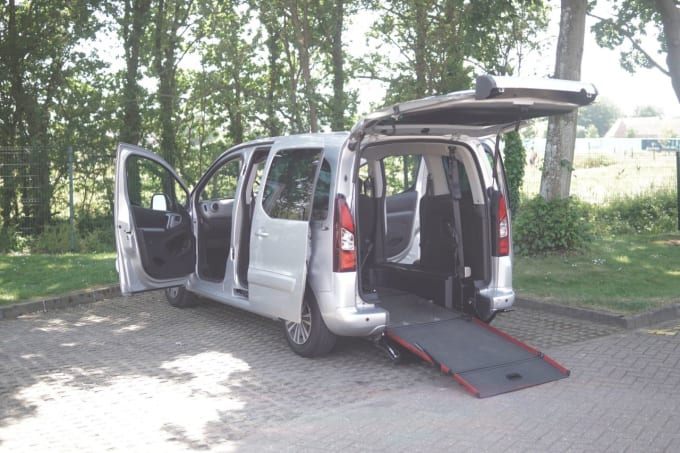 2025 Peugeot Partner Tepee